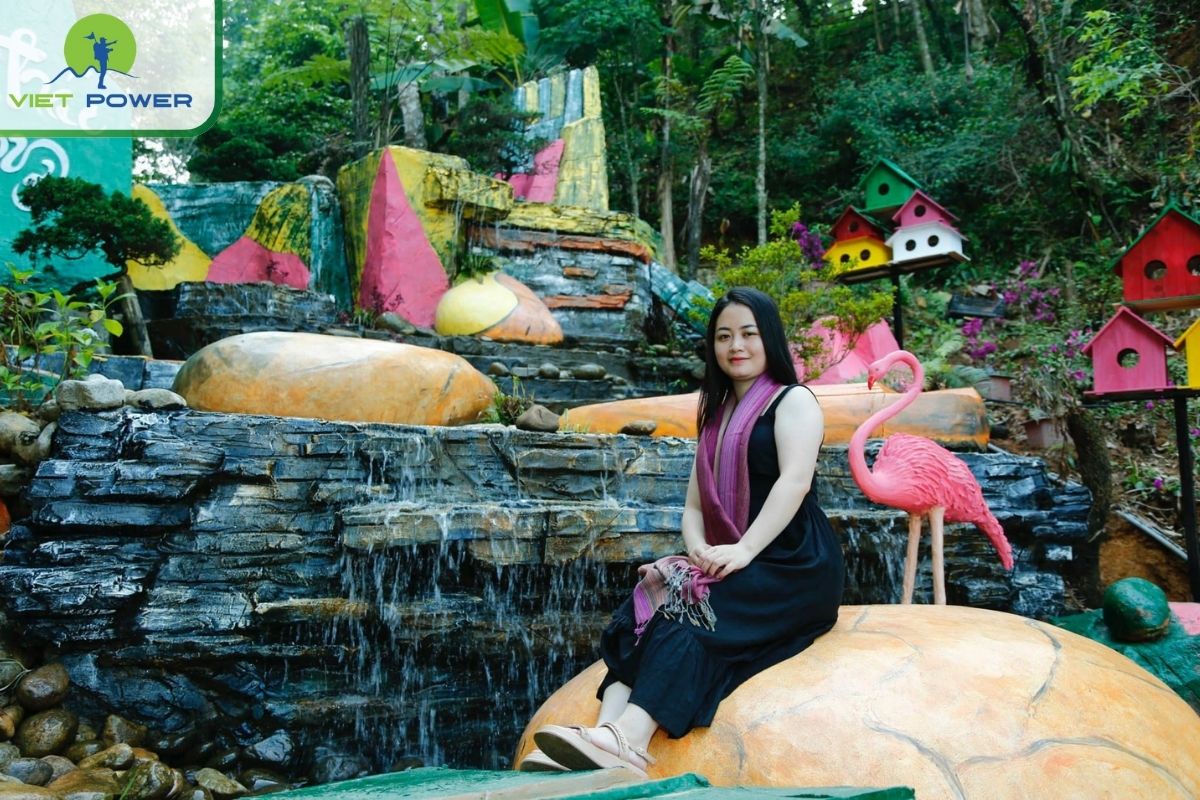 Explore the Flamingo Dream Waterfall