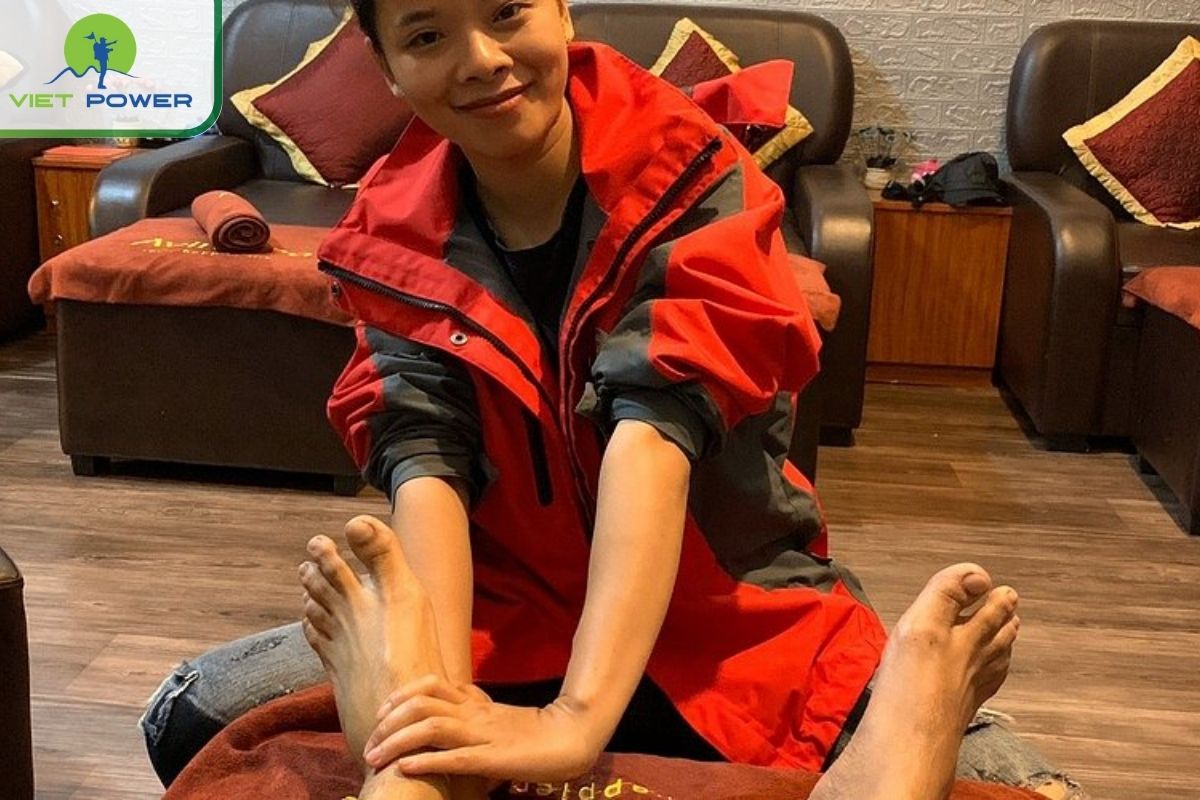 Relax Foot Massage create shops at Sapa night market