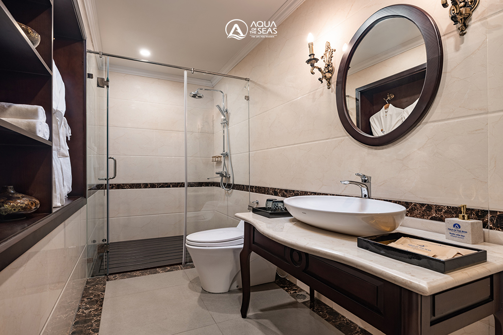 Aqua Triple Suite Cabin