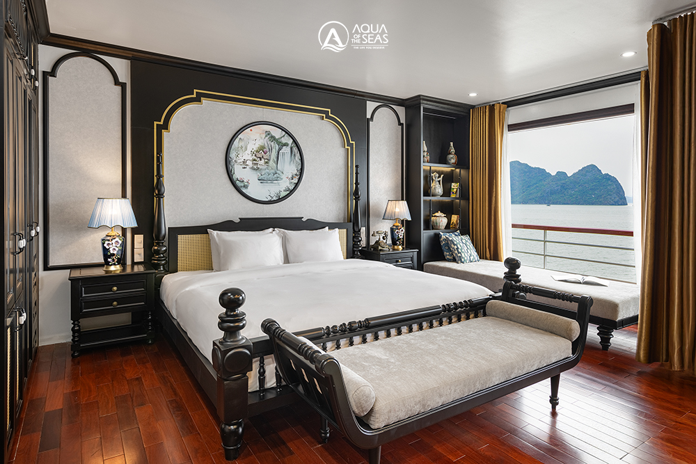 Aqua Queen Suite Cabin