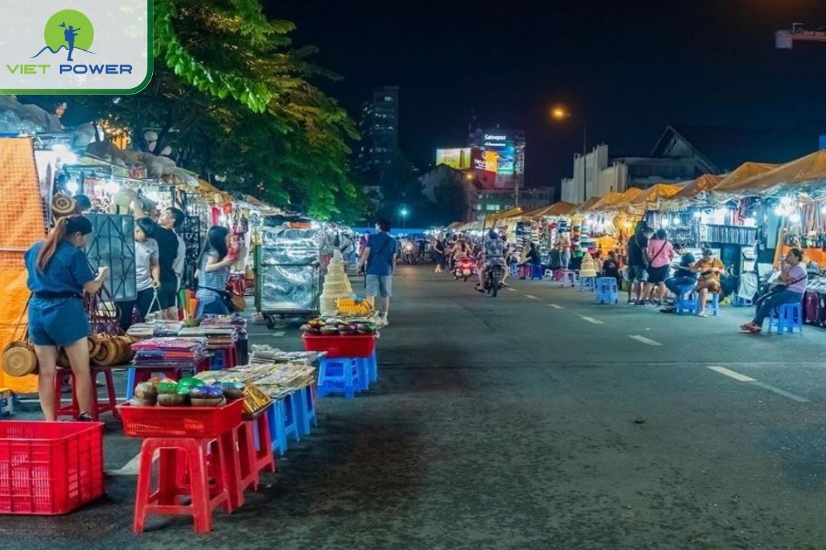 Ben Thanh Night Market