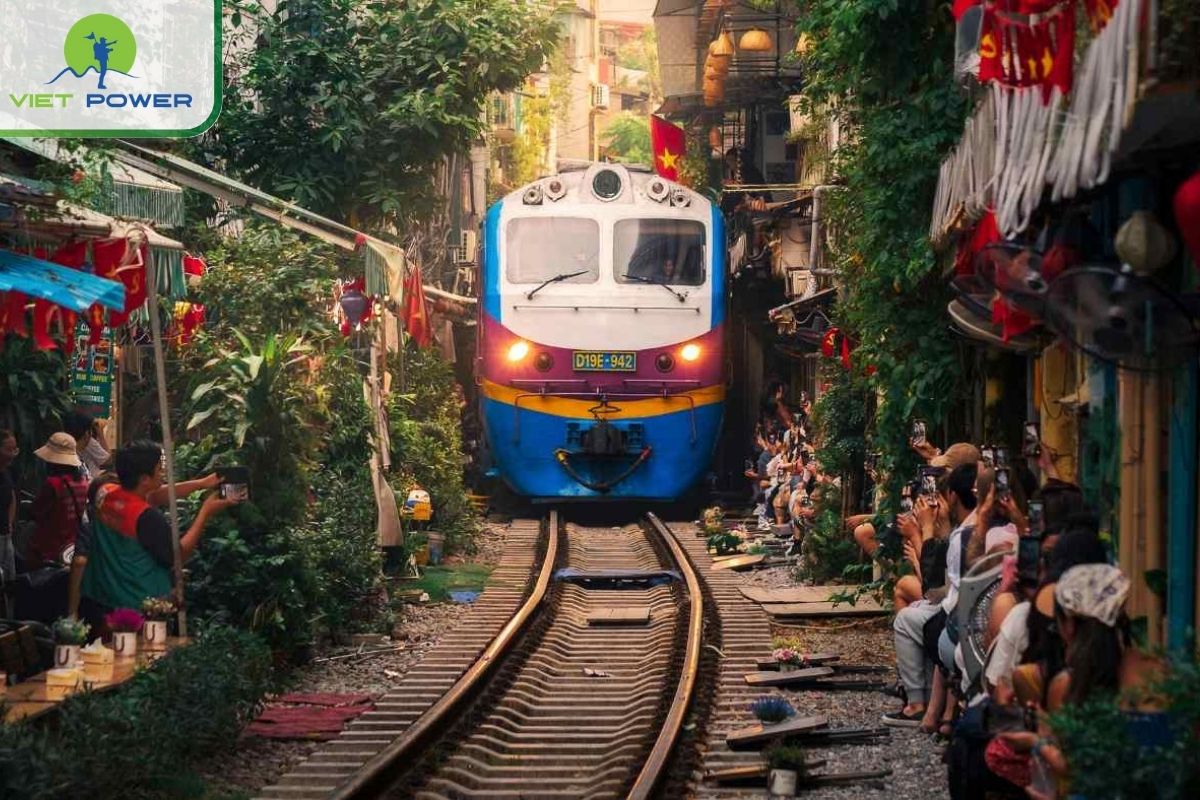 Hanoi Train Street