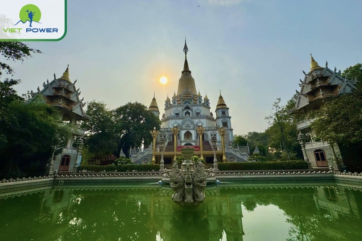 Buu Long Pagoda