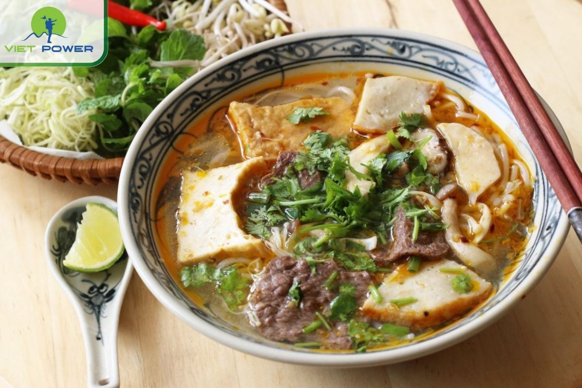 Vegetarian beef noodle soup at Buu Long Pagoda
