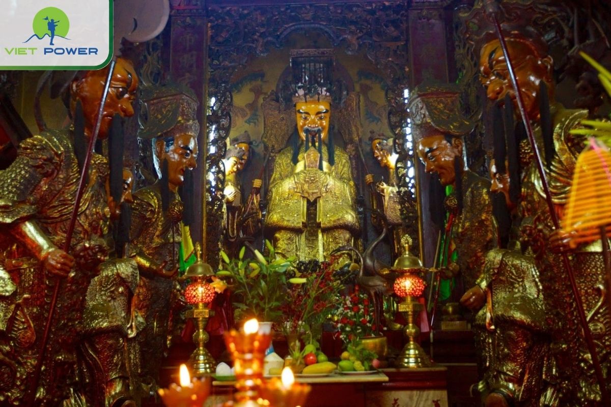 Main hall of jade pagoda