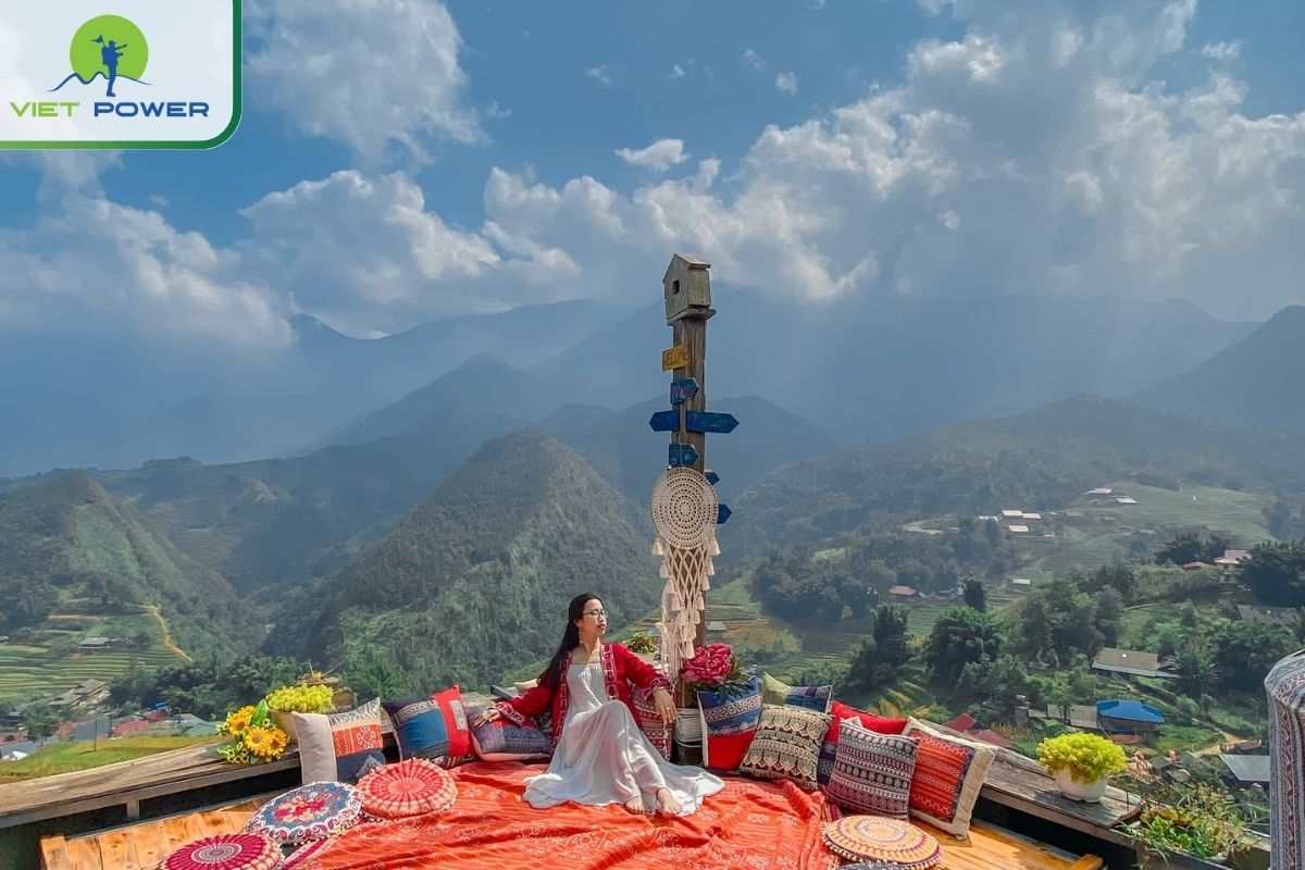 Costume rental and photo shoot at Moana Sapa