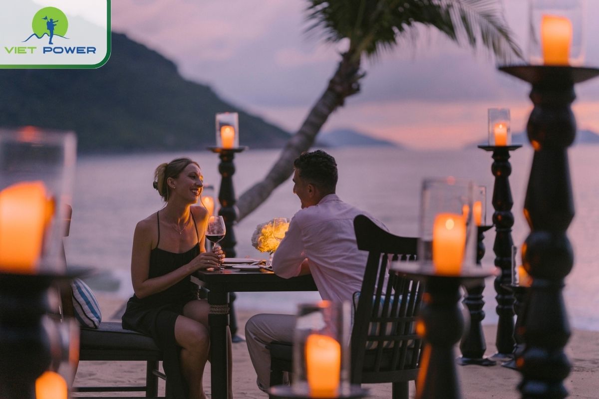 Dinner at La Maison 1888 and Watch the Sunset by the Sea