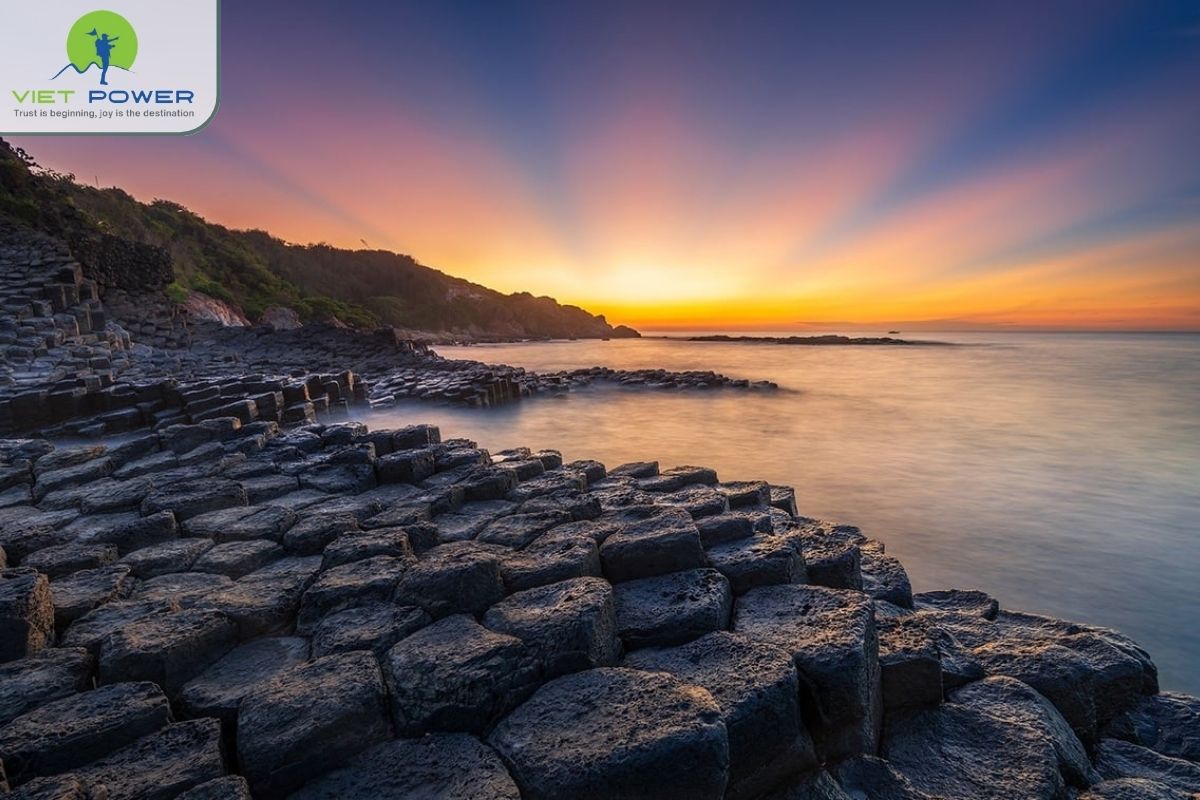 (10) Unnormal Landscapes