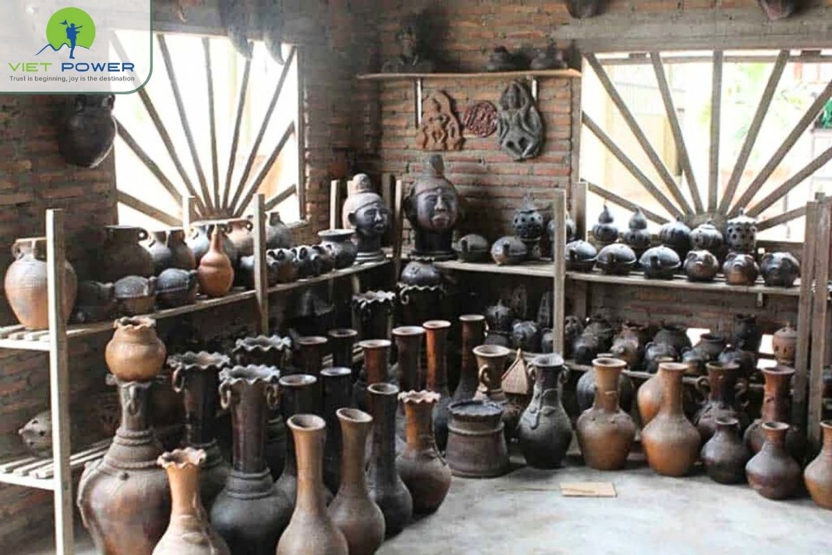 (11) Vietnam Pottery