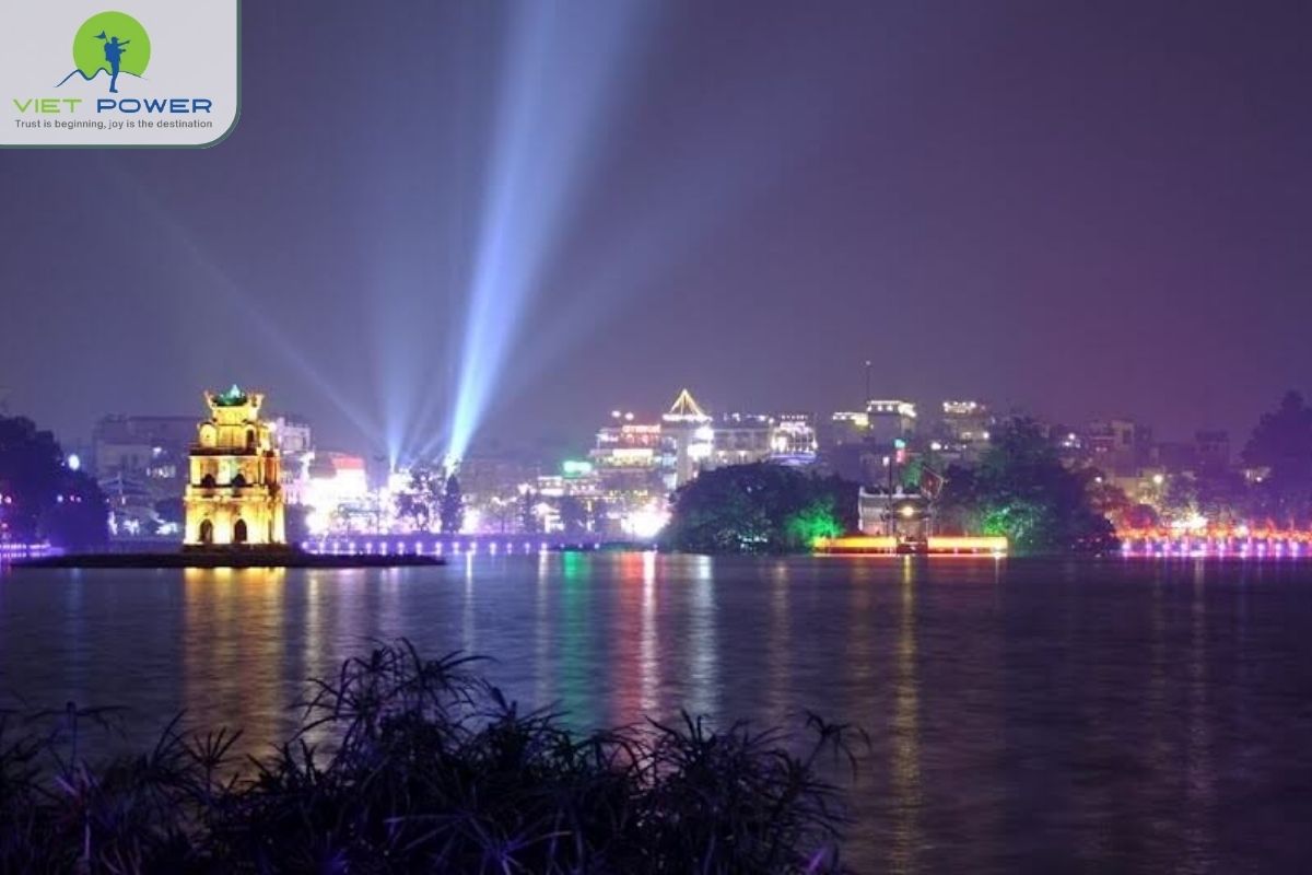 (12) Hoan Kiem Lake