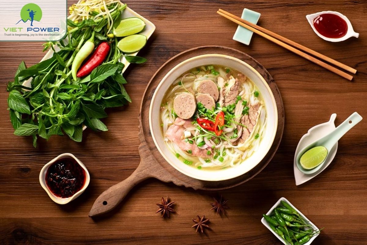 (2) Pho in Ho Chi Minh (1)