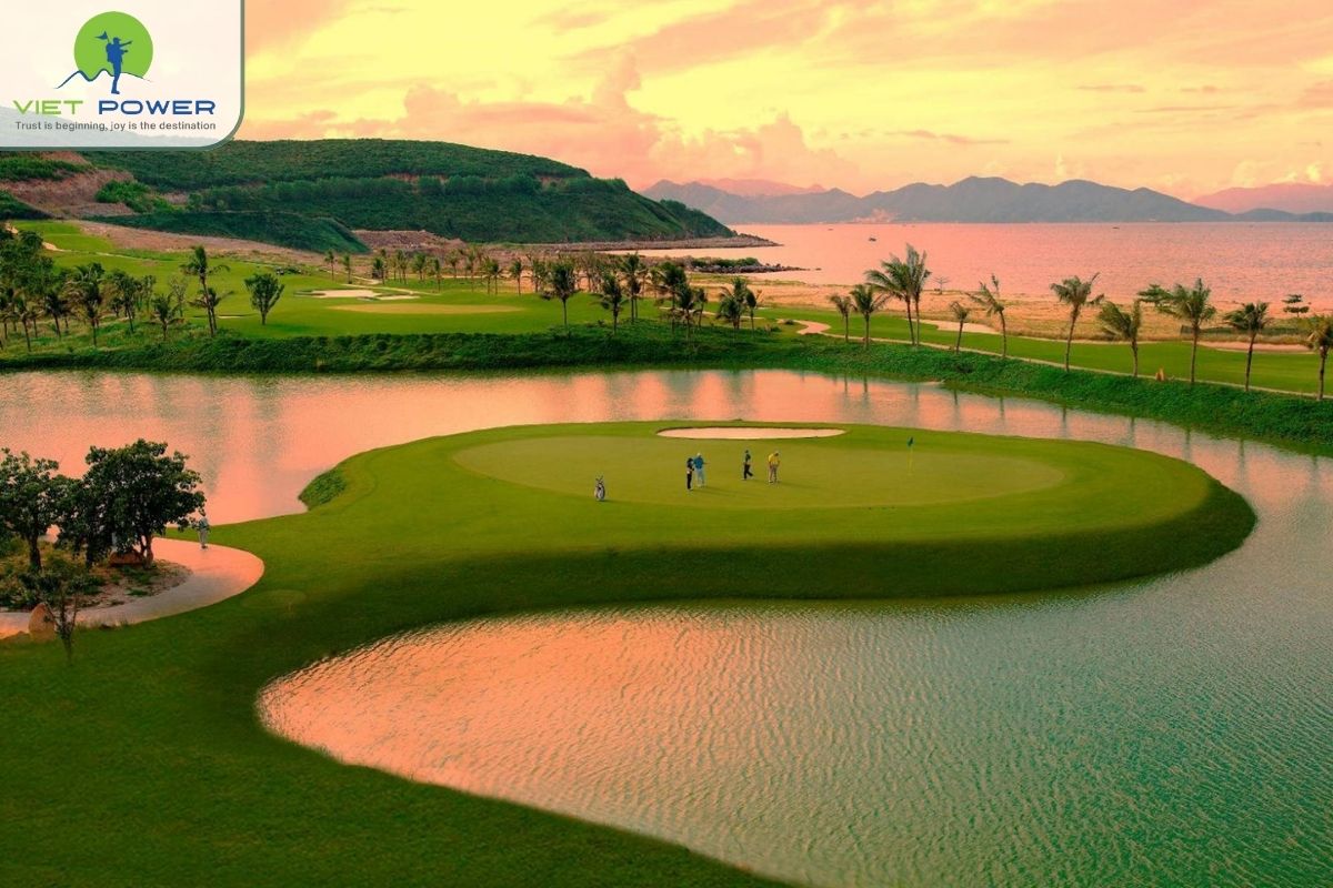 (3) Vietnam Golf Experience Tour