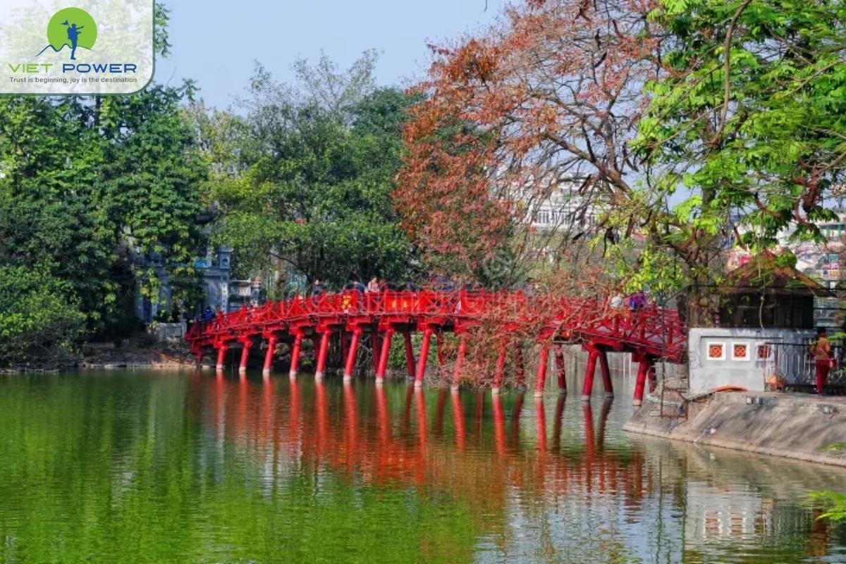 (5) Hoan Kiem Lake