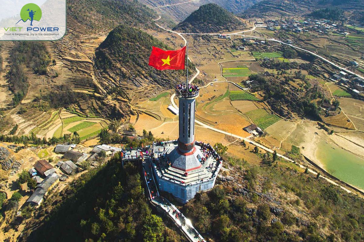 Dong Van Town to Lung Cu Flag Tower