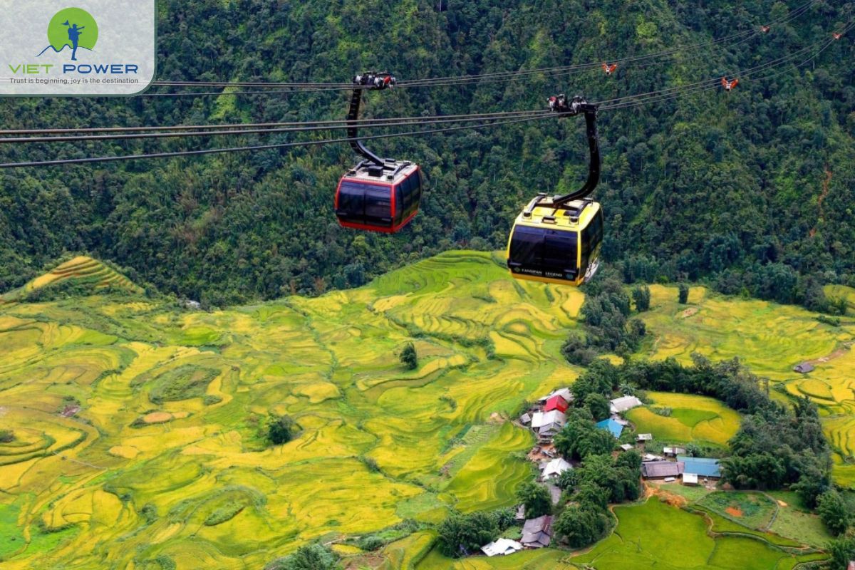 Fansipan Cable Car Experience