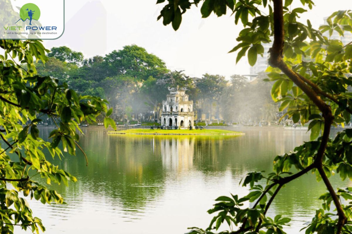 Hoan Kiem Lake