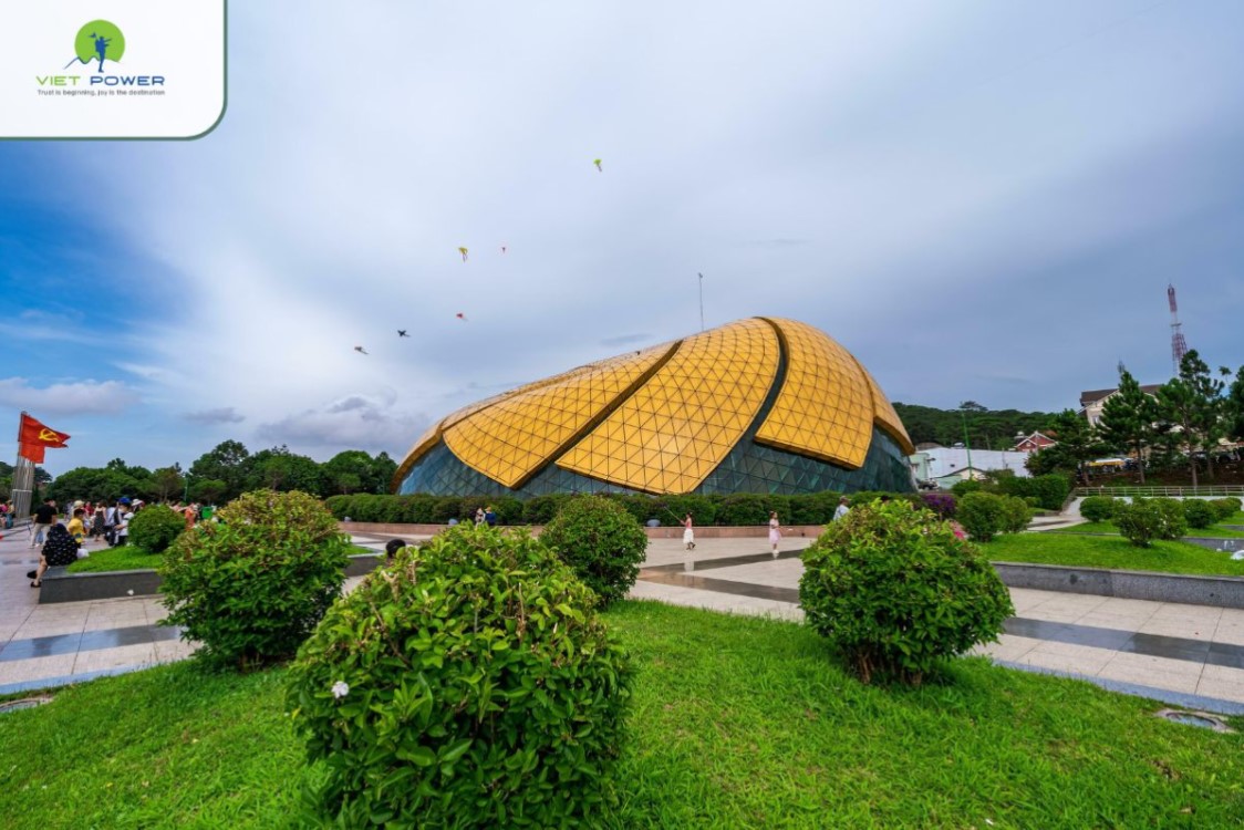 Revealing The Mysterious Beauty Of French Villas In Da Lat (2)