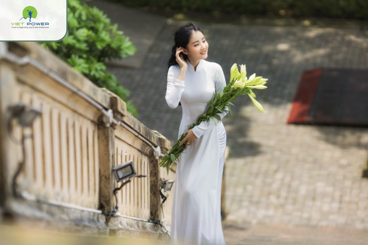 The Graceful Ao Dai