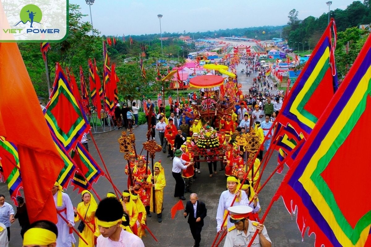 Best Times and Festivals to Visit Shrines