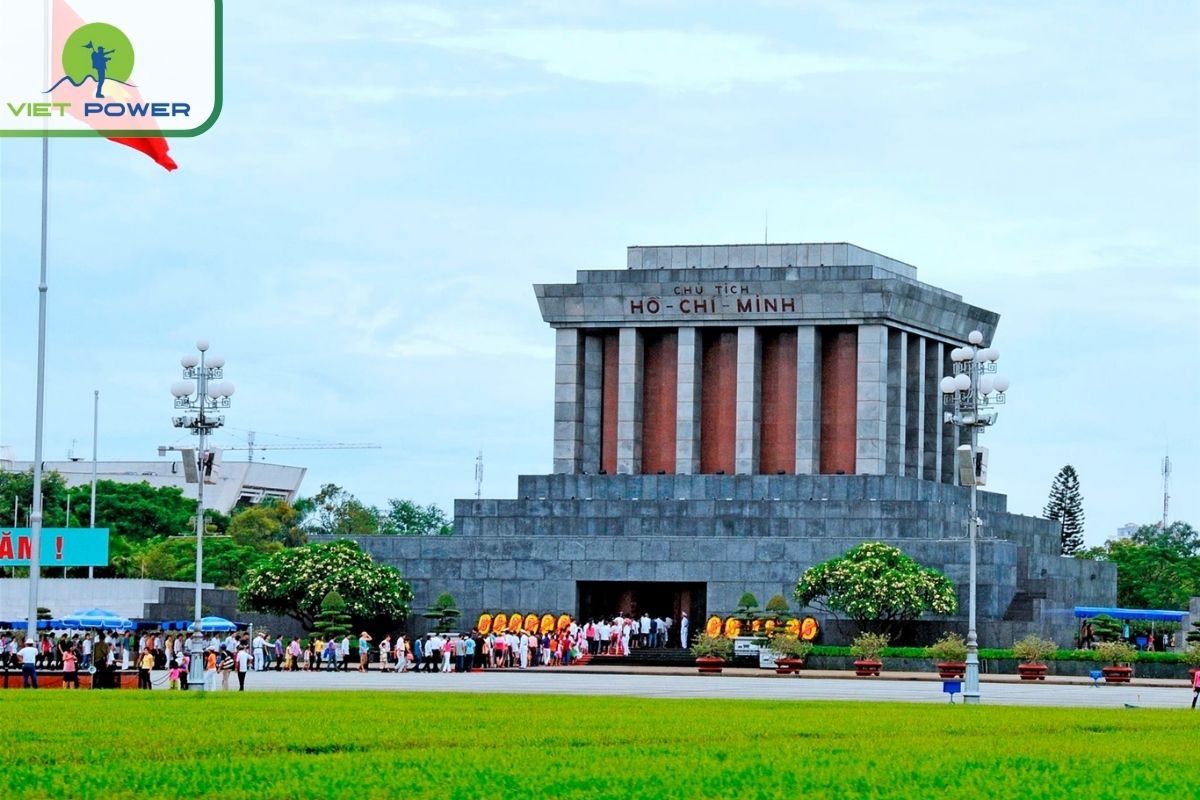 Ho Chi Minh Mausoleum 
