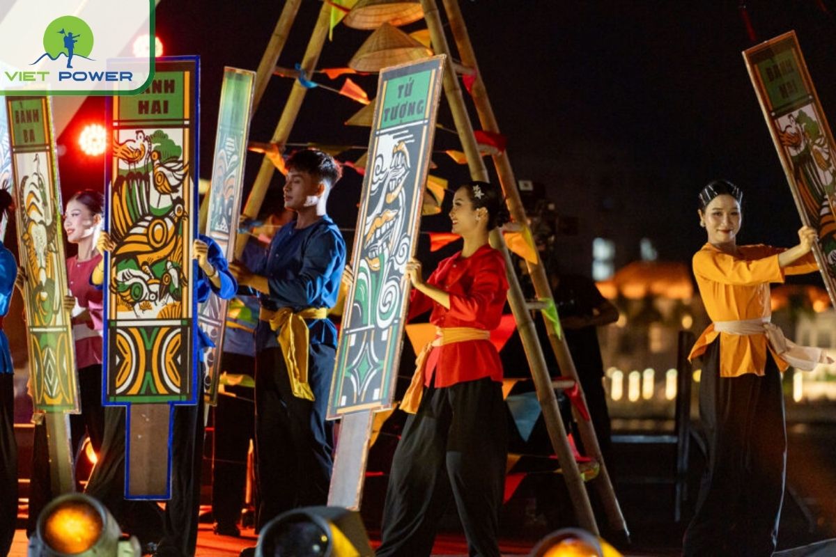 Bai Choi Singing – Central Vietnam’s Community Stage