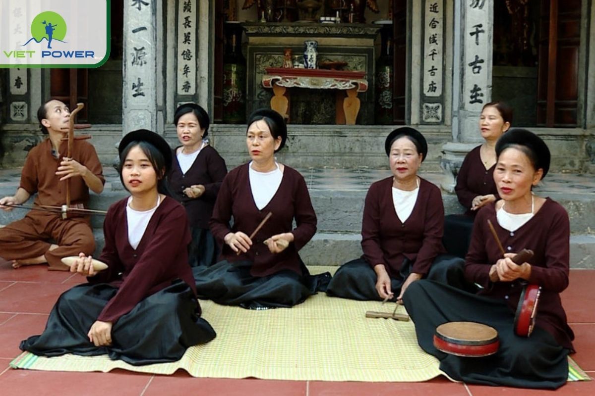 Hat Xam – The Improvisational Street Singing