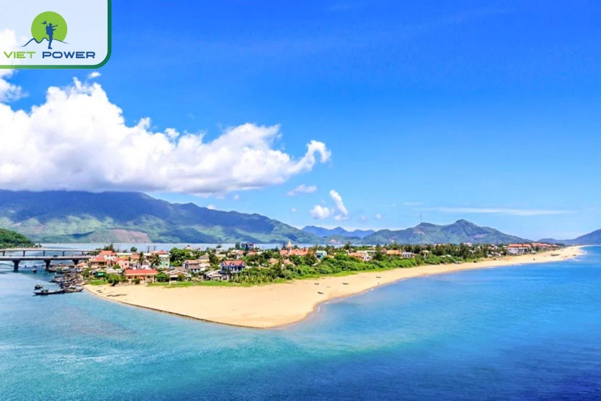 Lang Co Beach – Phu Loc District, Thua Thien Hue Province (about 30 km from Da Nang)
