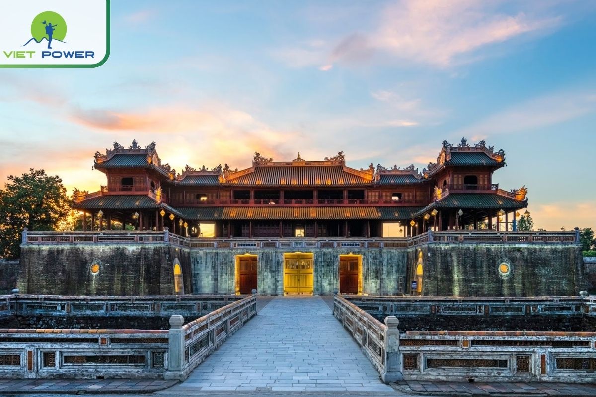  Hue – A Journey into Imperial Grandeur