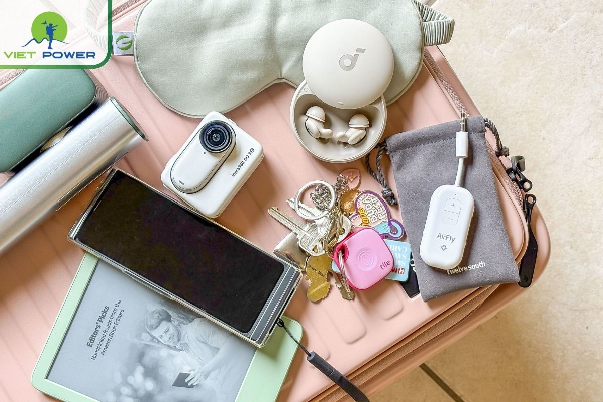 Tech & Travel Gadgets You Shouldn’t Forget
