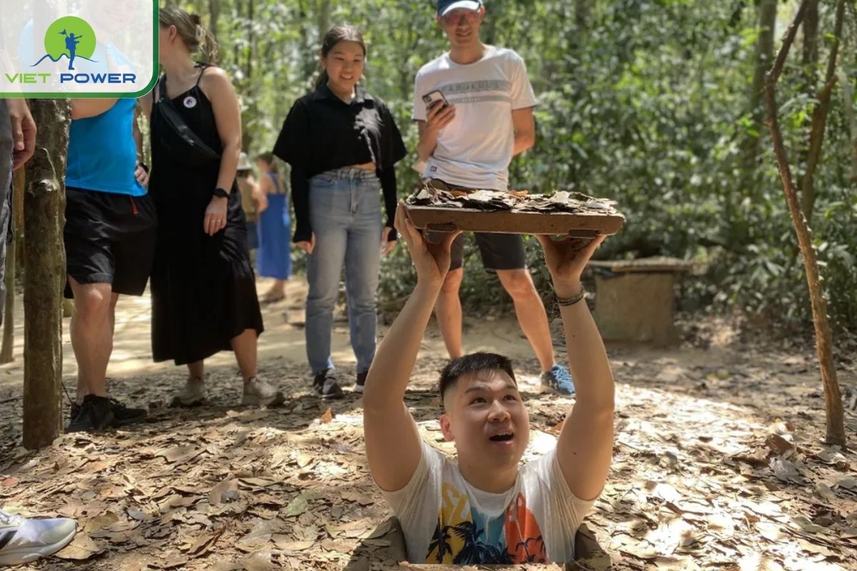 Visiting Ben Dinh: Route, Tickets, and Real Itinerary Planning