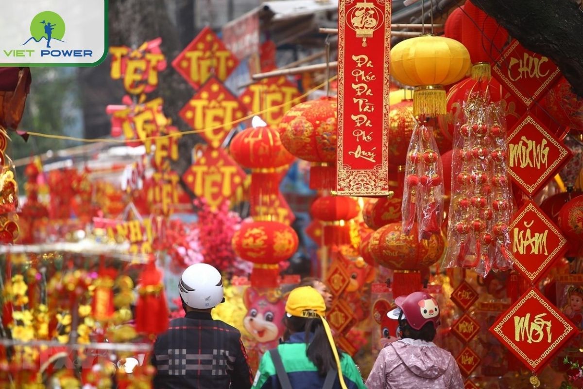 Tet Nguyen Dan (Lunar New Year)