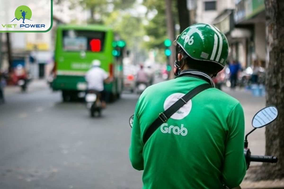 Using Grab, Gojek & Ride-Hailing Apps
