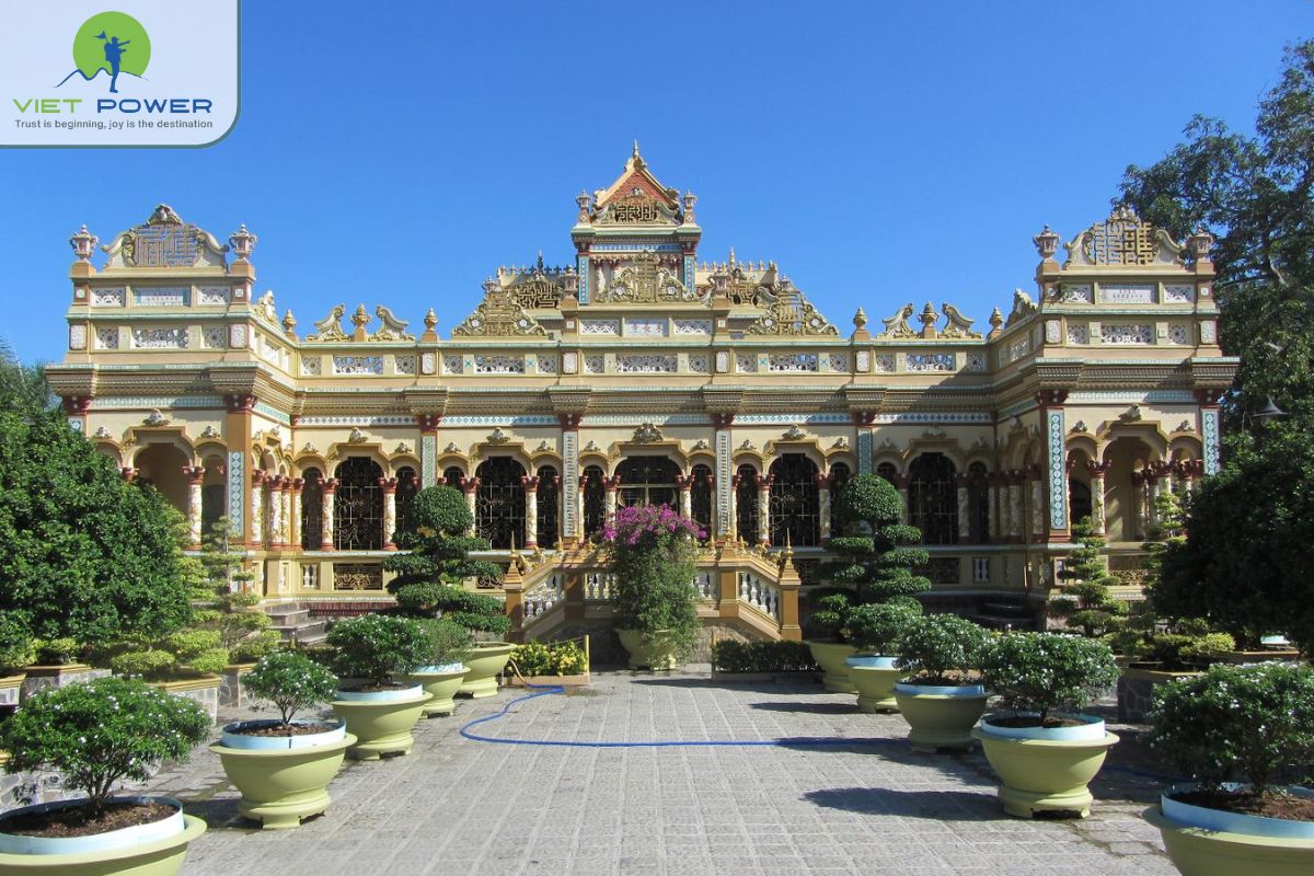 Vinh Trang Temple