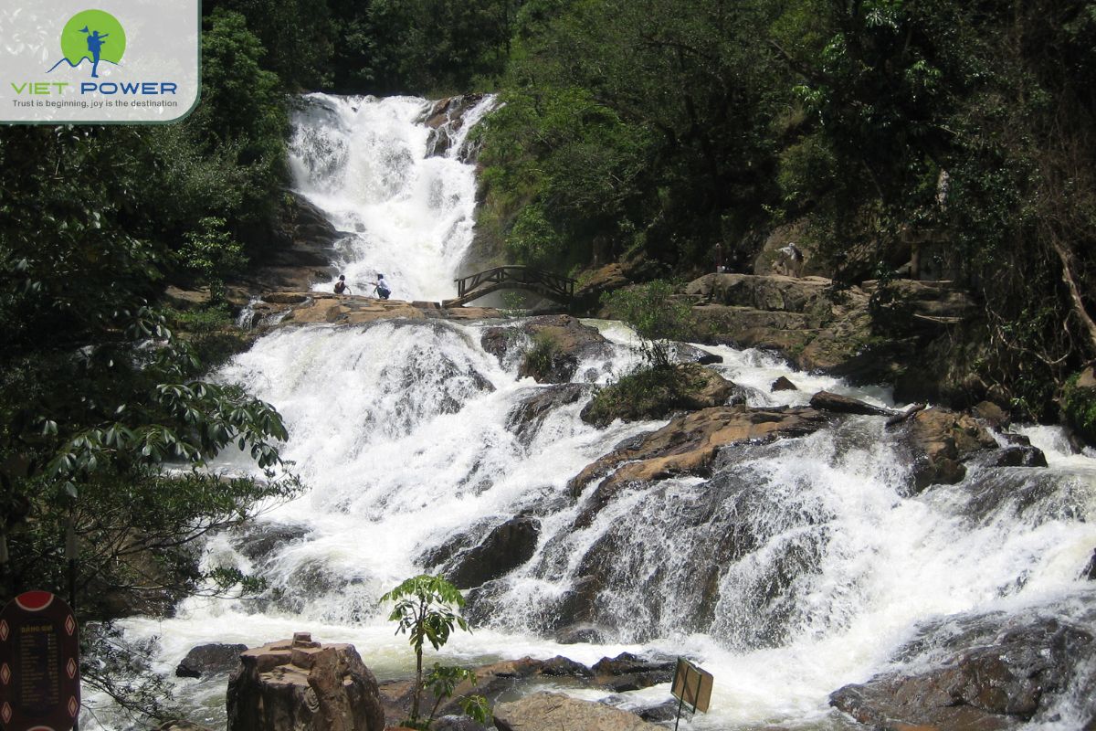 Waterfalls in Da Lat (2)