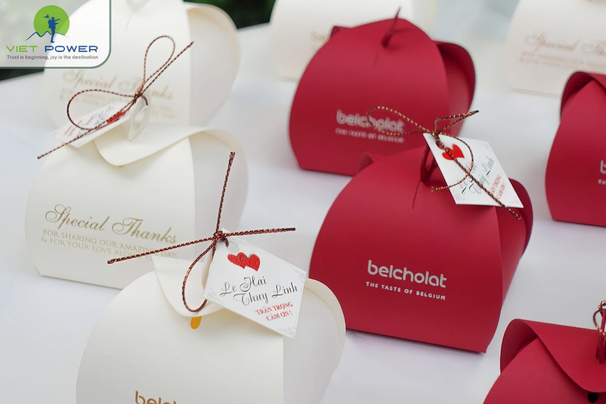 Wedding Gifts and Customs (8)