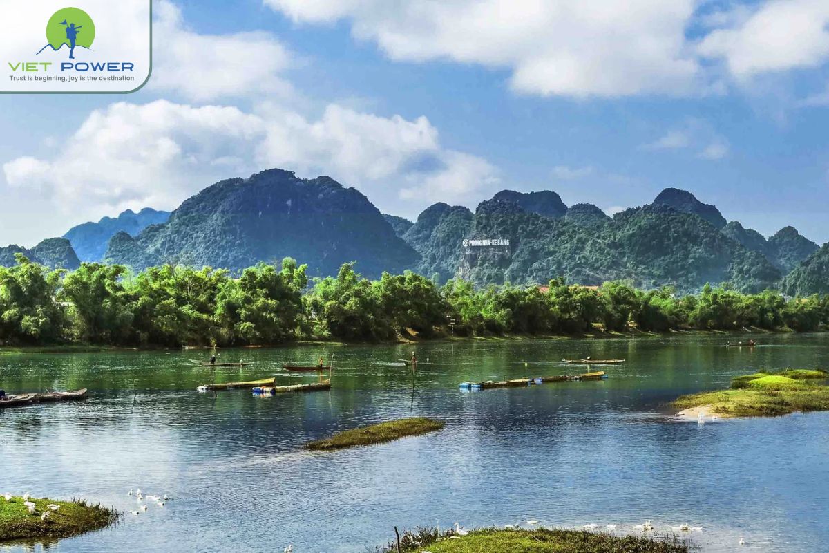 What fitness level is recommended for multi-day cave expeditions