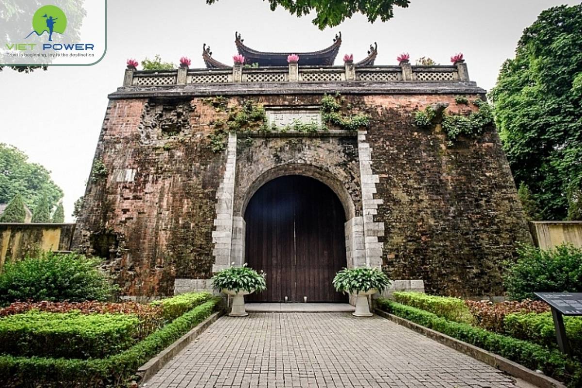 bac-mon-cannonball-scars-thang-long-citadel-history