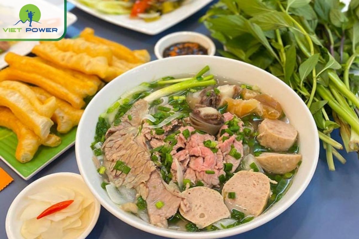 Top-rated pho restaurants in Hanoi.