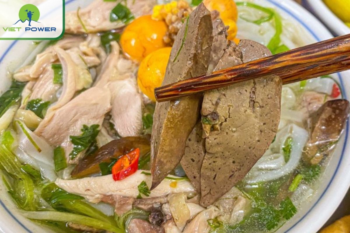 Best Cheap Eats In Ho Chi Minh City Under 100.000 VNĐ: Best pho
