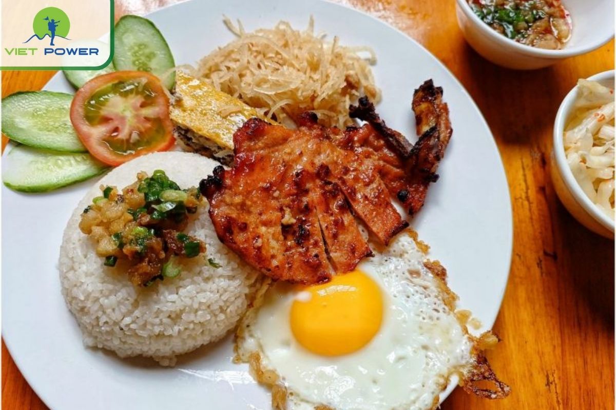 Top 7 Best Com Tam in Saigon: Cheap and Delicious: Com Tam Moc