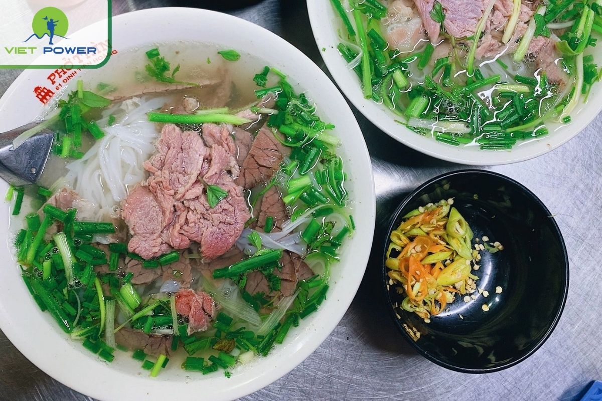 Pho Thin: A Hanoi classic.