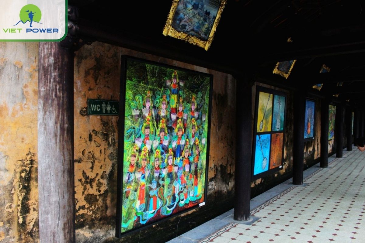 Places to experience Vietnamese art.