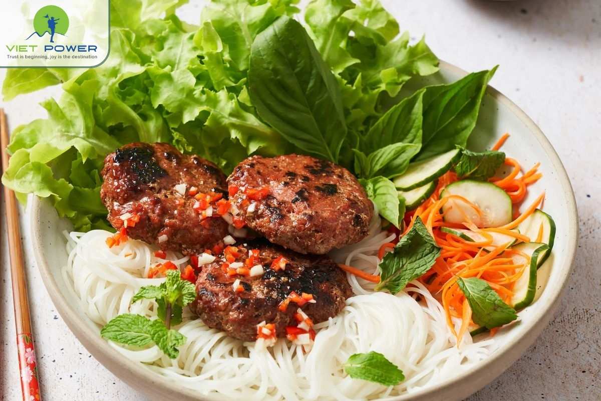 grilled-pork-with-rice-noodles (2)