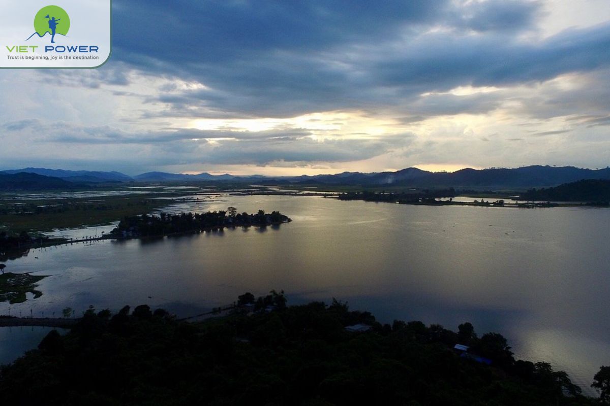 lakes in Vietnam (7)