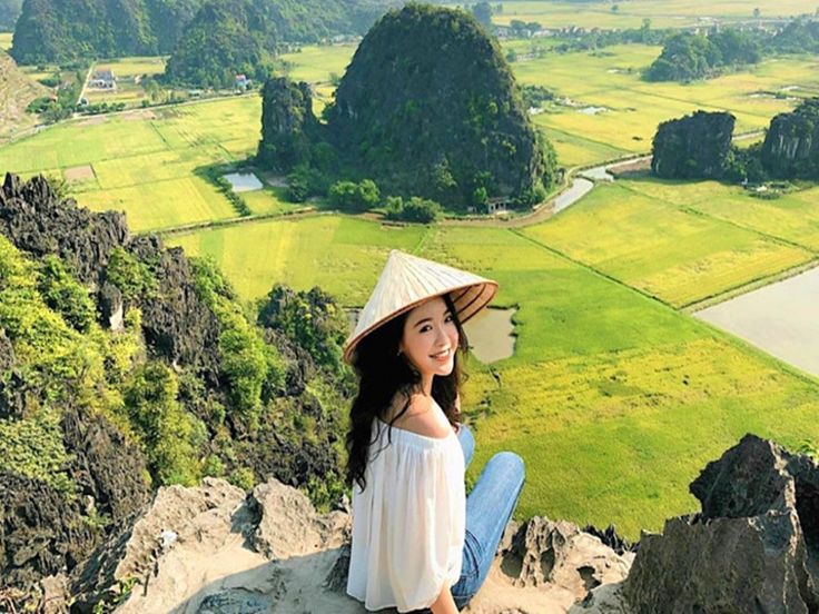 Reaching Out Popular Tourist Destinations in Viet Nam in 10 Days