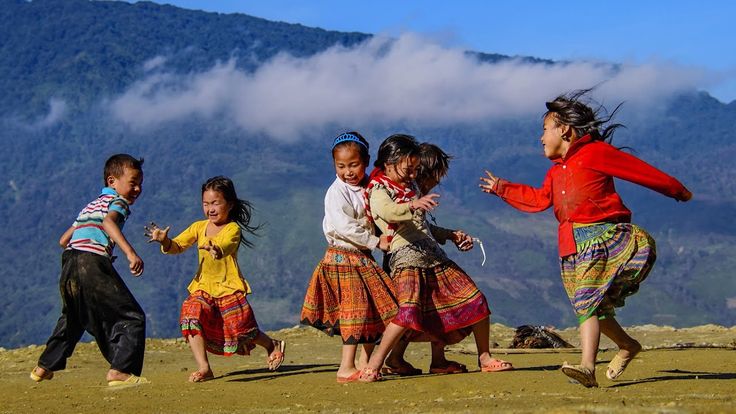 Natural Splendor of the Sea and Mountains in Vietnam 10 Day Tour