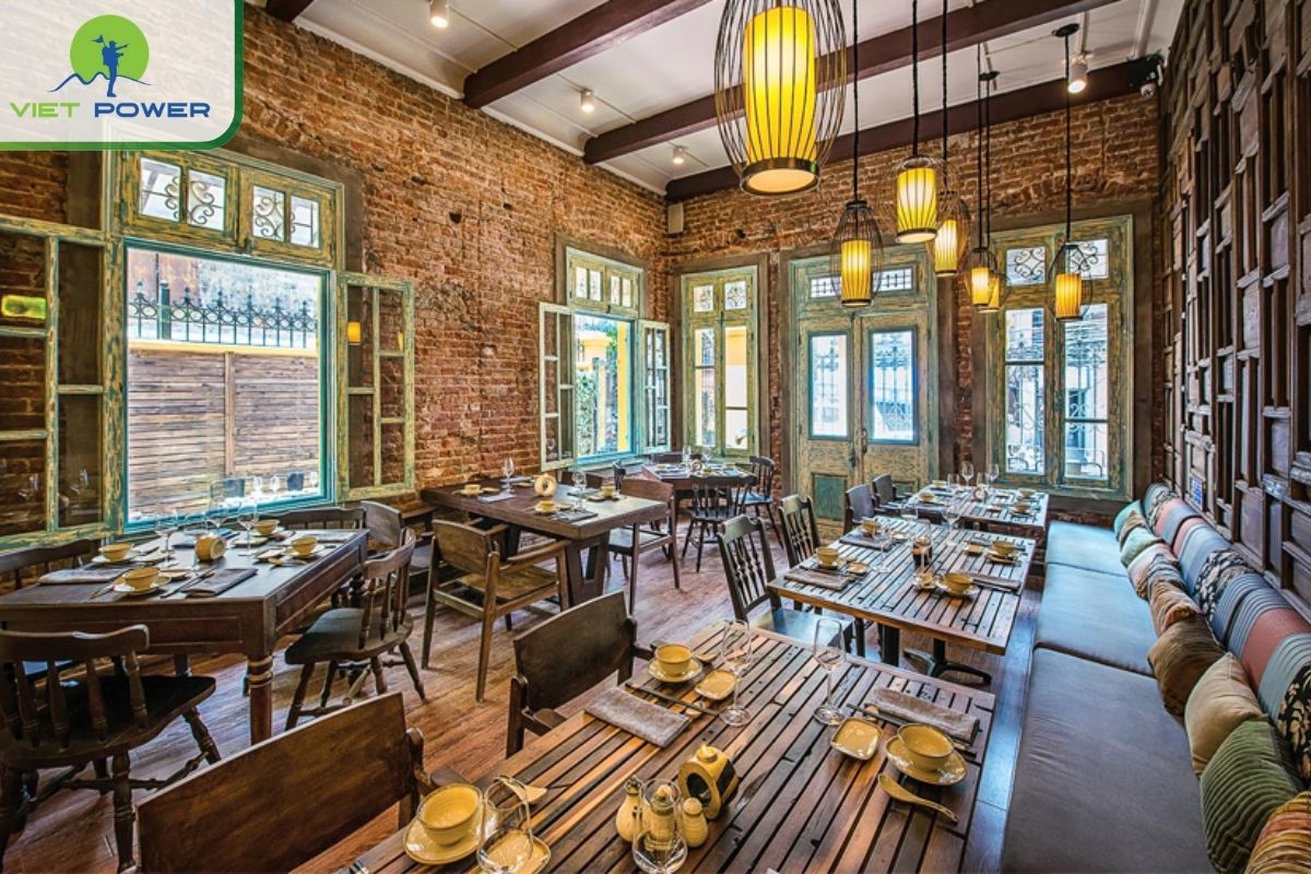 Best food in Hanoi Old Quarter.