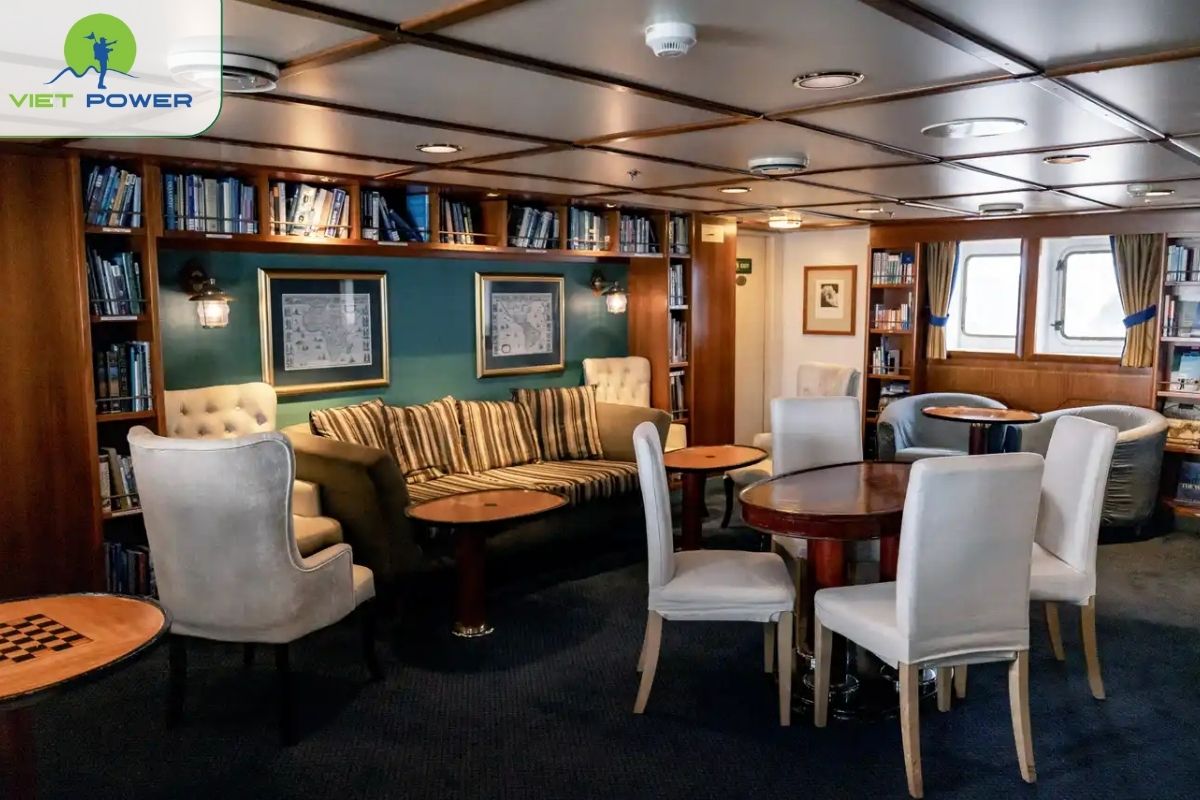 Library & Reading Room