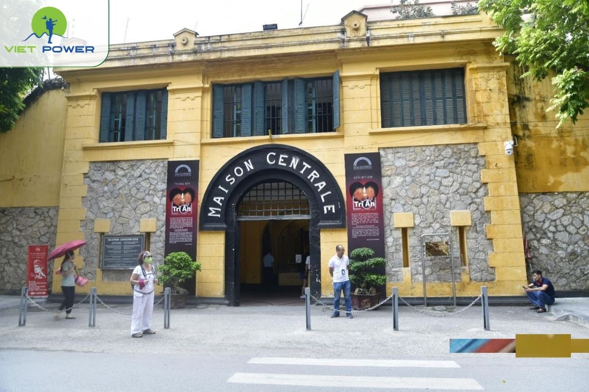 Hoa Lo Prison