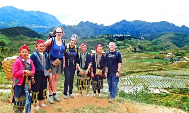 Explore Vietnam Combining Cruising, Trekking and Camping 10 Days